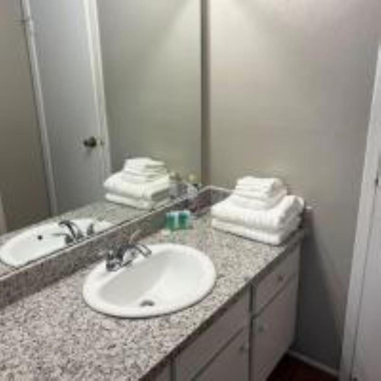 Lovely 2 Bedroom With 2 Baths &Modern Amenities Houston Exterior photo